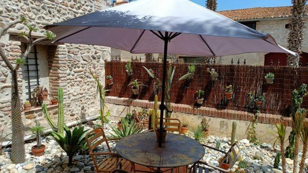 فندق El Castell Embruixat Saint-Hippolyte  المظهر الخارجي الصورة